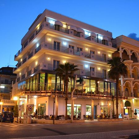 Hotel La Sirenetta Tortoreto Exteriör bild